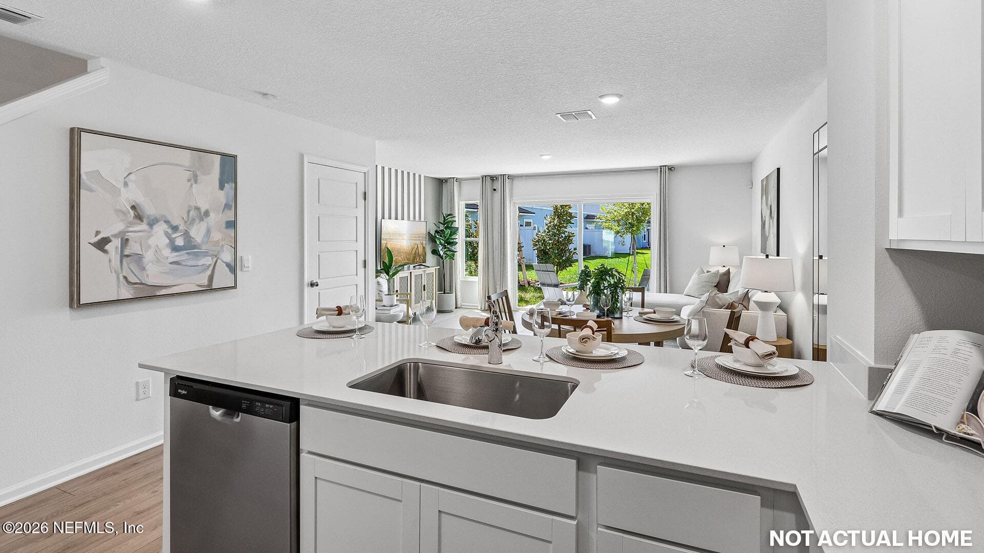 3592 Prancer Point